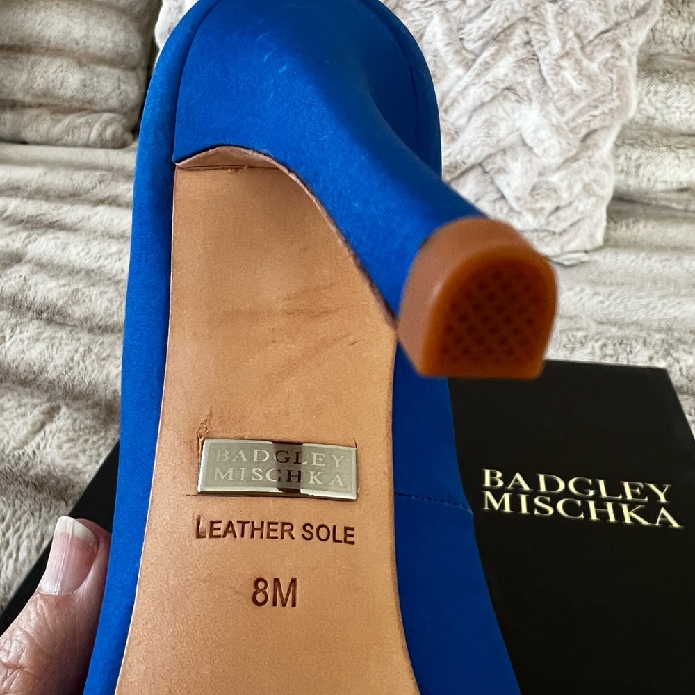 Badgley Mischka Royal Blue Crystal Heels 8 NIB Neiman Marcus Evening - Picture 9 of 10